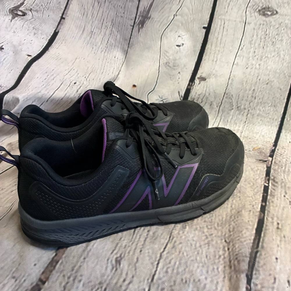 New Balance Women’s Alloy Toe Casual Work Sneaker Boots Shoes Sz 9‎ Black Purple